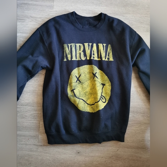 Nirvana sweater size M/L - Picture 1 of 3